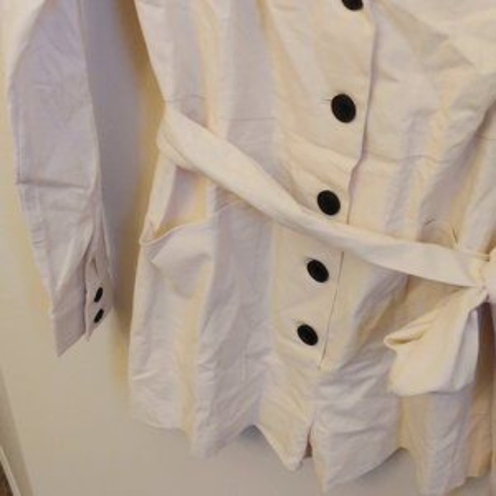 NOWT Button down romper - Picture 5 of 6